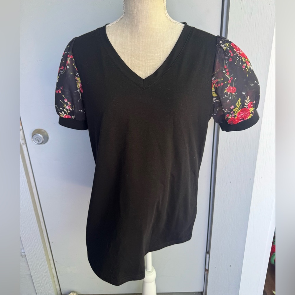 Floral Puff Sleeve Colorblock Black Top